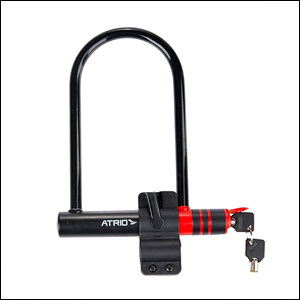 Cadeado-Com-Chave-Átrio A imagem mostra um cadeado com chave para bicicletas em formato de U, feito de aço, na cor preta. O fundo da imagem é branco.