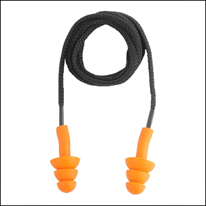 A imagem mostra um protetor auditivo no formato "plug", feito de silicone, na cor laranja, pendurado por um cordão preto. O fundo da imagem é branco.