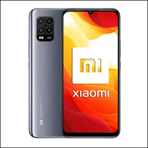 celular-xiaomi-mi10-lite A imagem mostra o celular Mi 10 Lite de frente e de costas. Na parte virada para frente, é possível ver usa tela com uma pequena câmera na parte central superior e um plano de fundo branco, vermelho e laranja com o logo da Xiaomi em branco e o nome da empresa também em branco embaixo dele. No que está virado de costas, é possível ver que o celular é cinza e as câmeras estão localizadas na parte superior esquerda do celular. O fundo da imagem é branco.