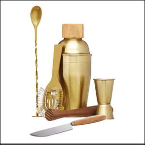 Conjunto-de-6-Peças-para-Coquetel-Kitchen-Craft A imagem mostra 6 peças de coquetelaria, na cor dourado e com alguns itens e detalhes de madeira, num fundo branco.