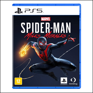 A imagem mostra a capa do jogo para PlayStation 5, com uma imagem do Homem Aranha com um traje na cor azul escuro com vermelho. Ele está pulando enquanto sua mão direita apresenta um brilho como se estivesse em chamas. Na parte superior, há o nome do jogo em letras brancas e vermelhas.