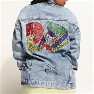 Jaqueta Jeans Oversized Marmorizada com Bordado, C&A.