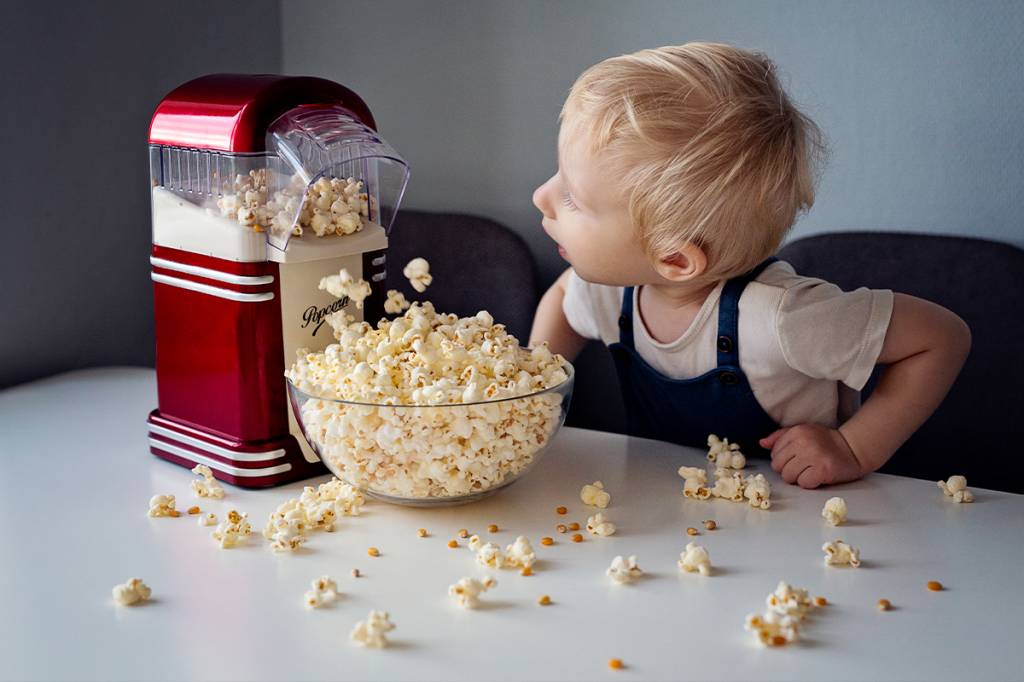 Confira uma seleção de pipoqueiras para acompanhar as férias de julho