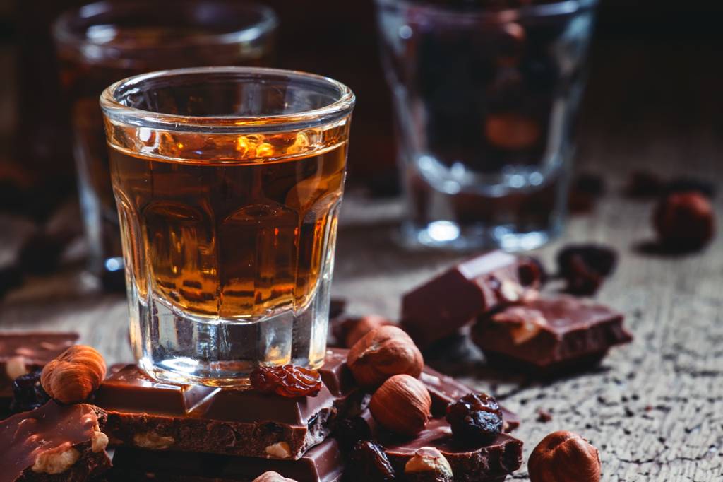 Torne o Dia Mundial do Chocolate diferente harmonizando o doce com uísques