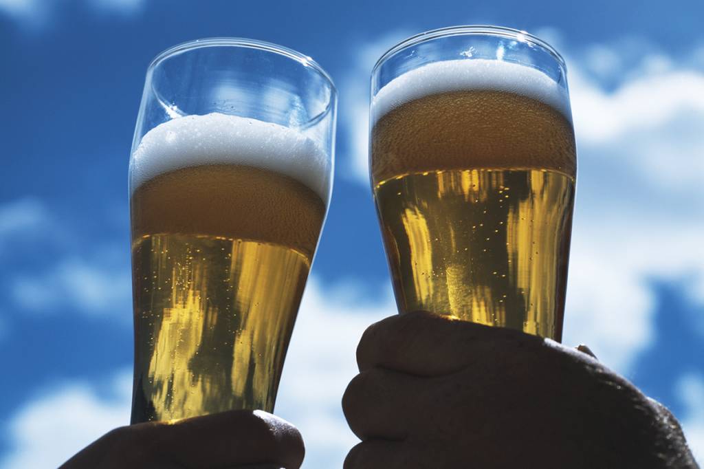 Artigos para mostrar o amor por cerveja no Dia Internacional da bebida